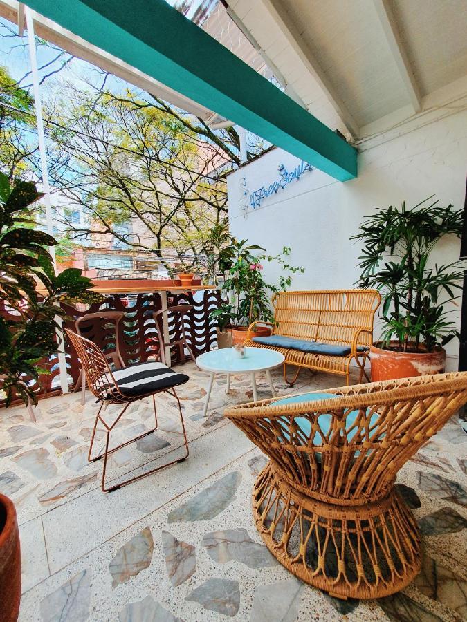 La Playa Hostel & Rooftop Medellín Extérieur photo