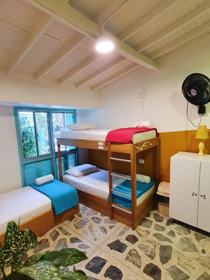 La Playa Hostel & Rooftop Medellín Extérieur photo