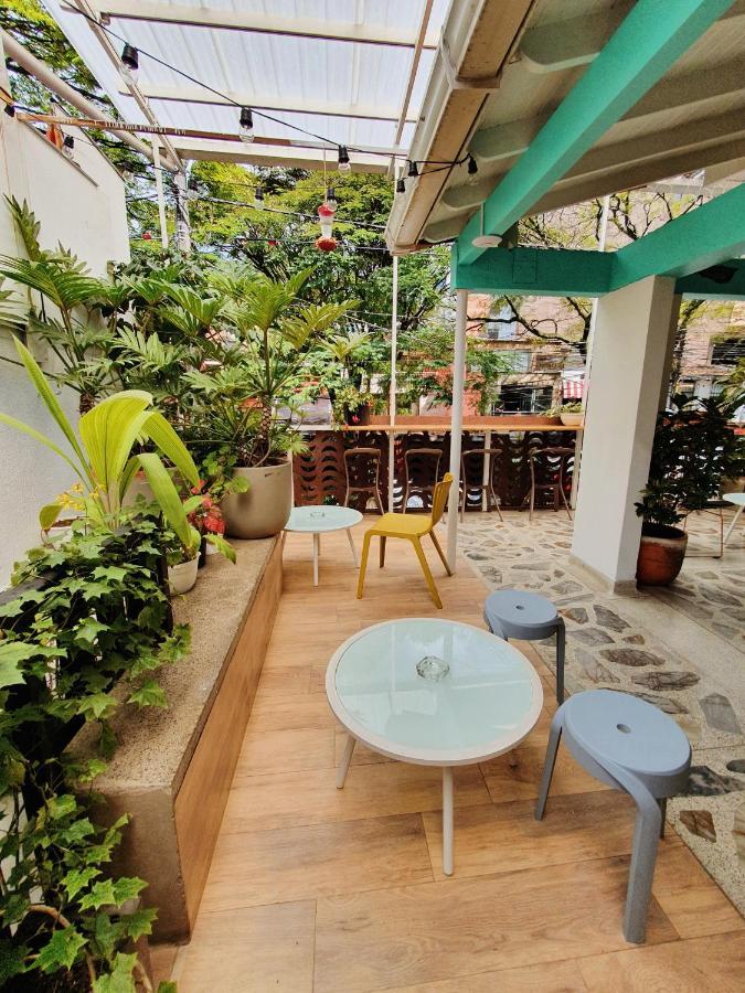 La Playa Hostel & Rooftop Medellín Extérieur photo